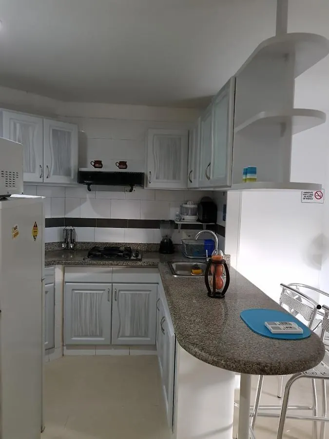 303 El Rodadero, Apartamento Familiar , Piscina , Parqueadero Santa Marta  Colombia
